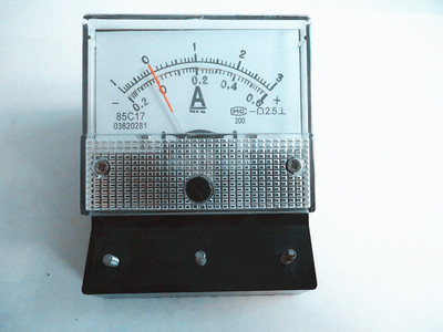 上海日格仪器科技 85C1/85L1指针式电压表电流表的专业供应与测量仪表解决方案